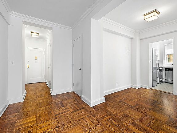 4th image of 300 E 57th St APT 6J