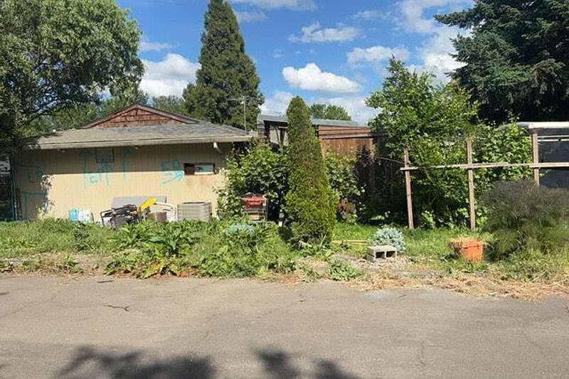 1st image of 5980 SW 187th Dr