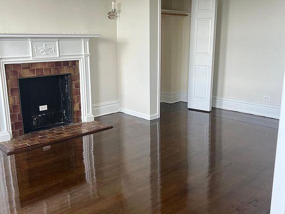 2nd image of 152 S Harrison St #602B