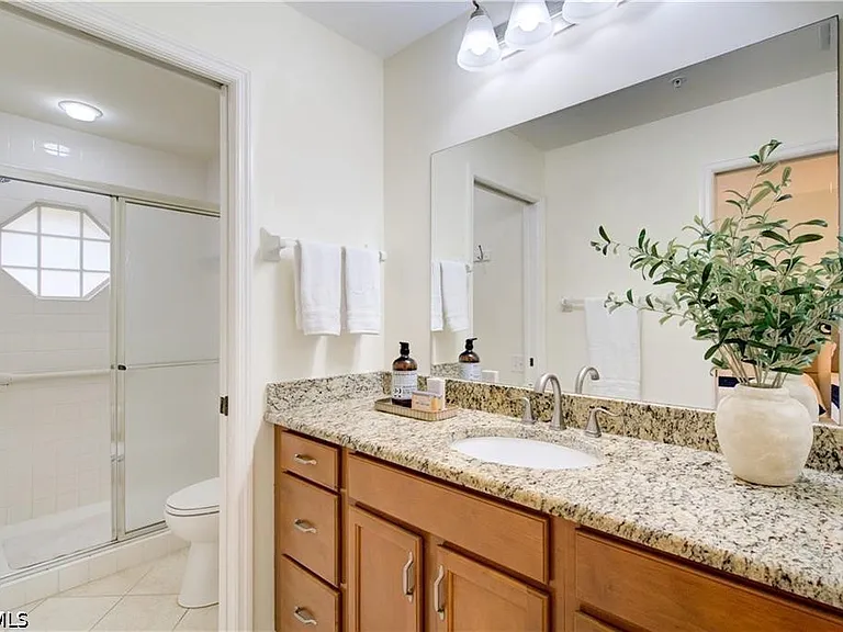 28044 Cavendish Ct — Photo 3