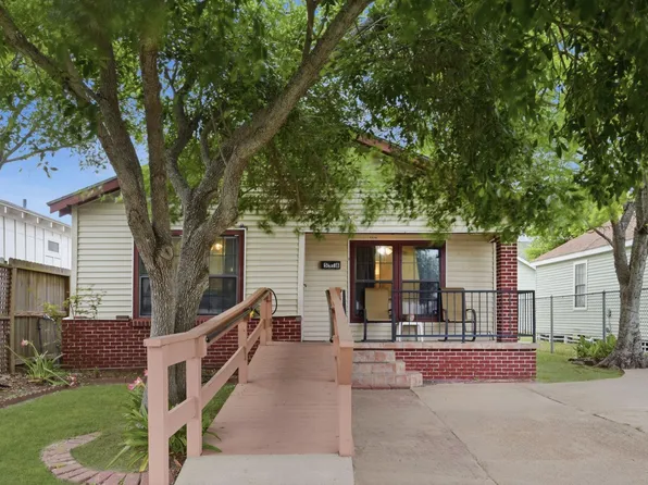 5518 Avenue Q, Galveston, TX 77551