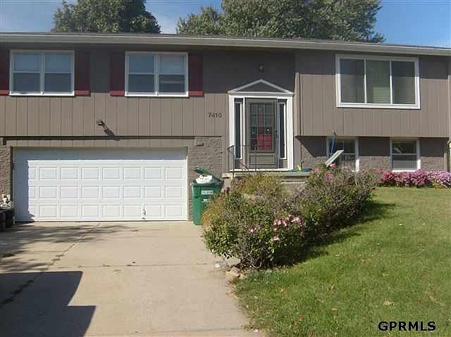 1st image of 7410 S Harvest Hills Dr