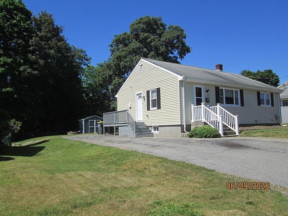 2nd image of 535 Shirley Ave