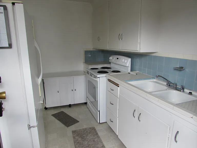 602 N 11th St #2 — Photo 7