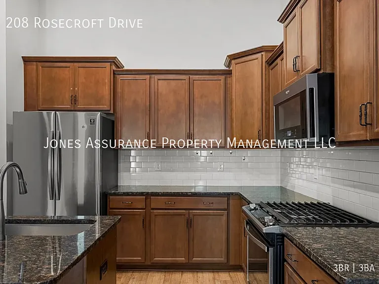 208 Rosecroft Dr — Photo 9