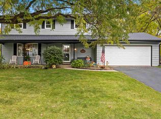 5050 Arbutus Rd, Rockford, IL 61107