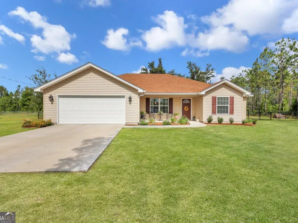 433 Heritage Cir, Hortense, GA 31543