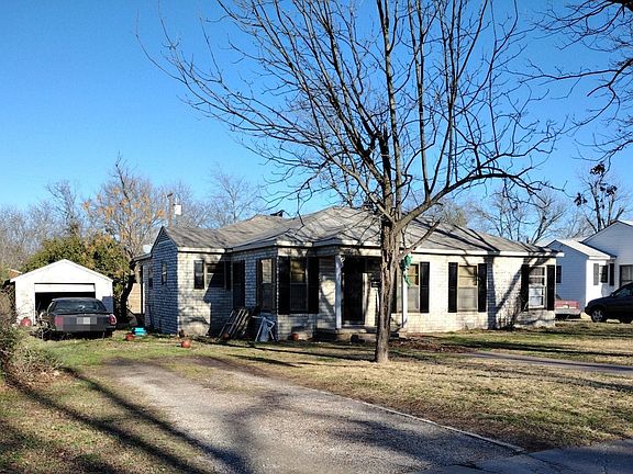 3rd image of 706 S Avenue J