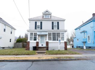 37 Chiswell St, Schenectady, NY 12304