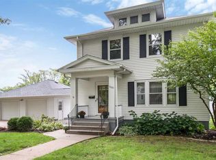 1005 Fairchild St, Iowa City, IA 52245