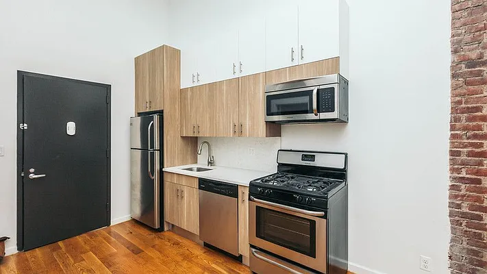 Rented by Nooklyn NYC LLC | media 74