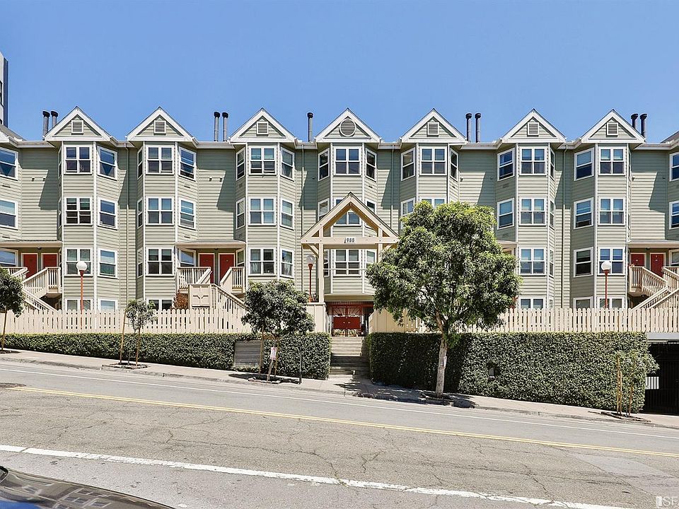 1st image of 988 Fulton St APT 113