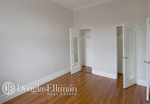 4th image of 238 W 14th St APT 4A