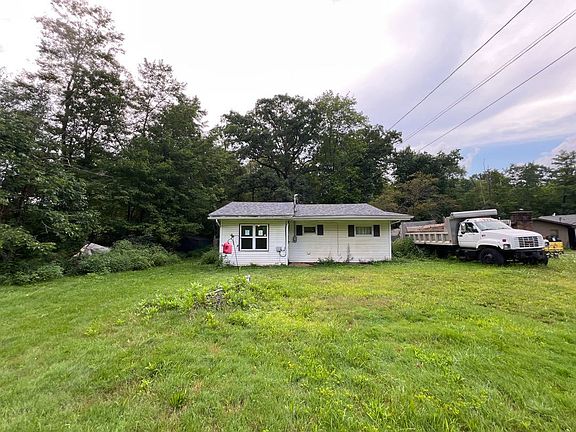 3rd image of 486 Bear Creek Rd
