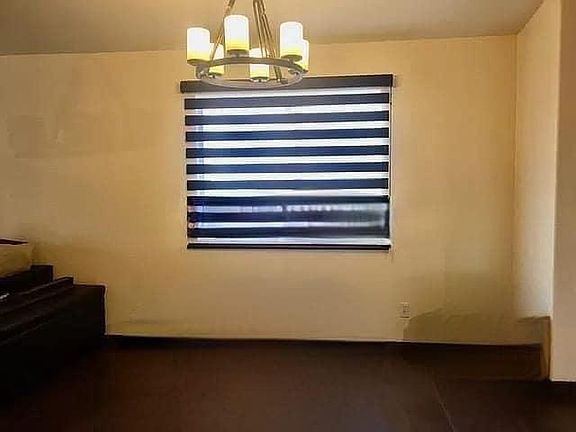 2nd image of 2141 W Roundwood Pl