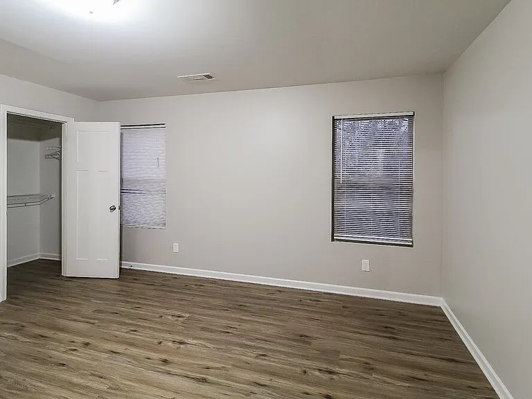 6374 Avery St SW — Photo 7