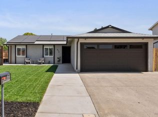 670 Calmace Dr, Dixon, CA 95620