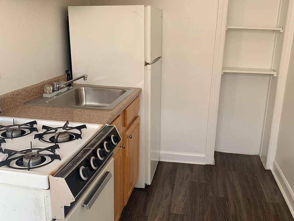 1st image of 5538 N Kenmore Ave #2