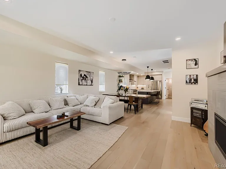 2730 N Clay St — Photo 6