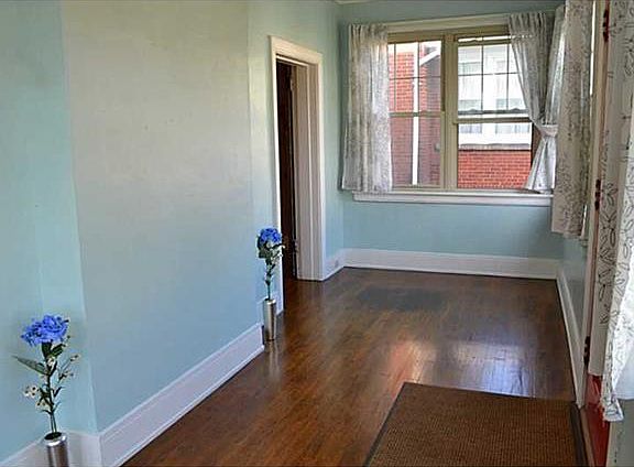4th image of 321 Margaret St