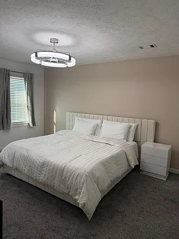 4 bed, 3.0 bath, 2342 sqft, $1,364 — Photo 2
