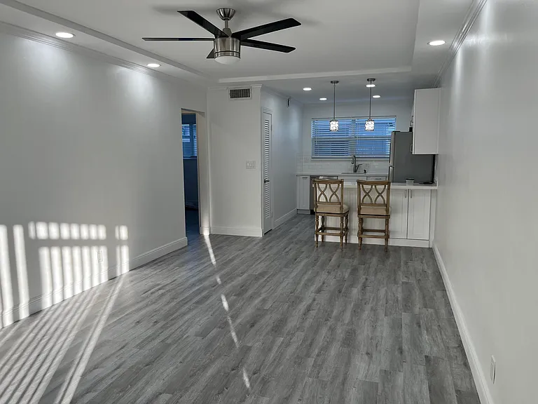 2748 NE 28th Ave #2 — Photo 7