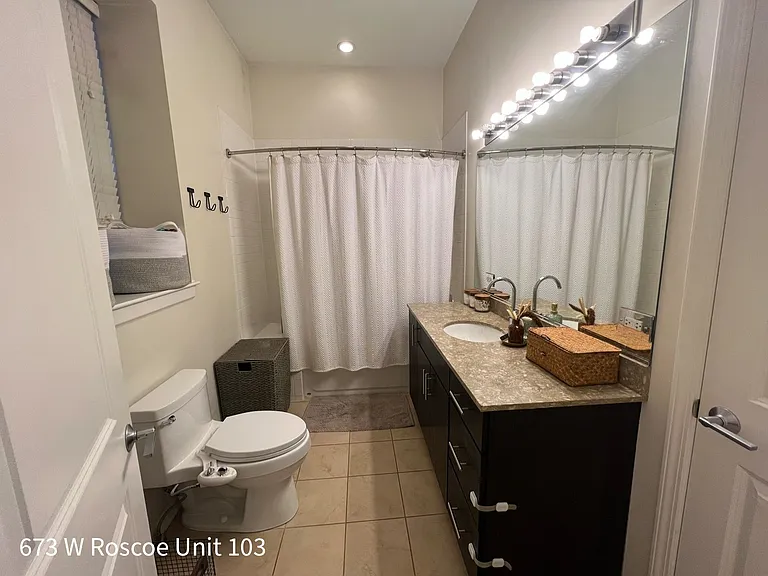 673 W. Roscoe St. — Photo 13