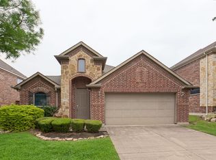 711 Cedarview Dr, Garland, TX 75040