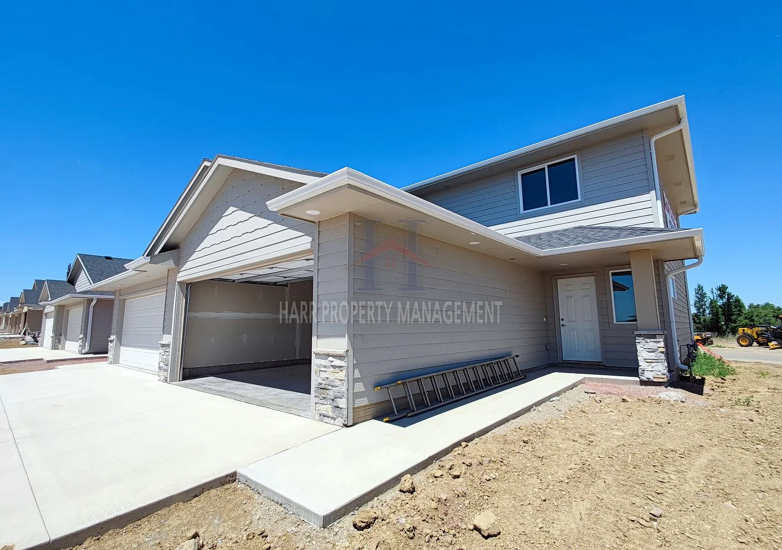 Sundance Ridge / Hitching Place — Photo 3