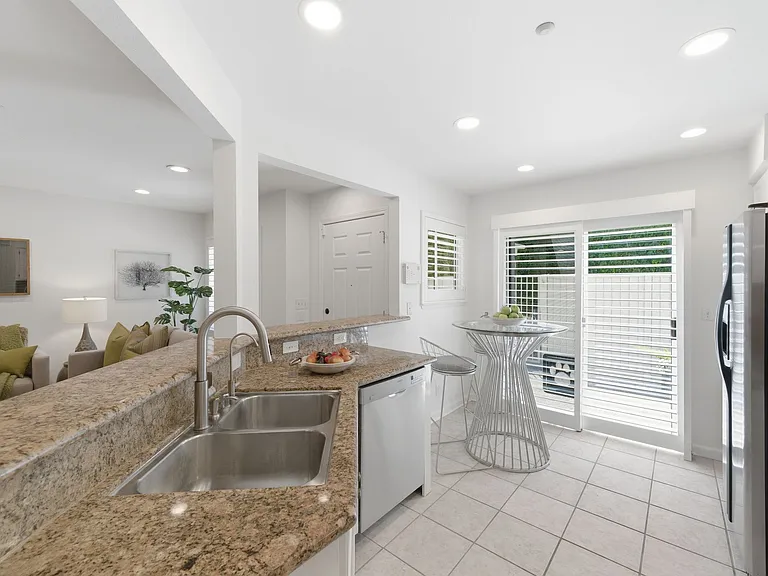 6349 Holly Gillingham Ln — Photo 21