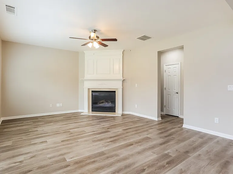 7139 Thoreau Cir — Photo 4