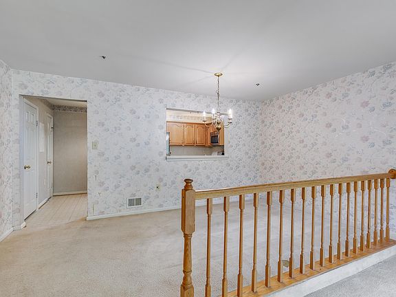 5th image of 11708 Tumbrel Ct