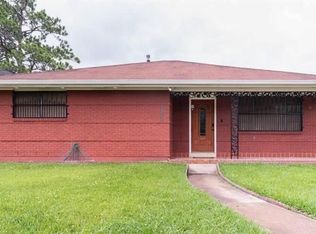 6936 Lamb Rd, New Orleans, LA 70126