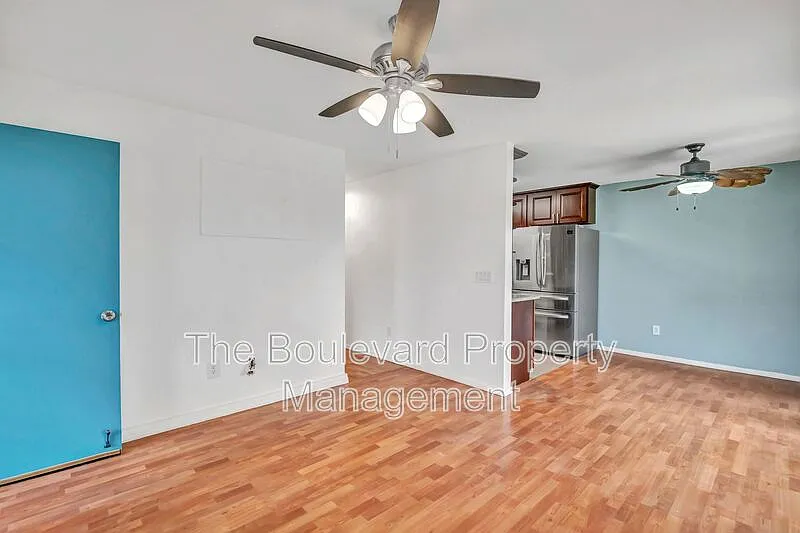 2 bed, 1.0 bath, 701 sqft, $2,760 — Photo 4