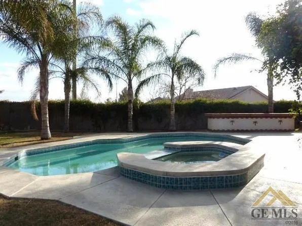 11205 Fangio Ct, Bakersfield, CA 93306