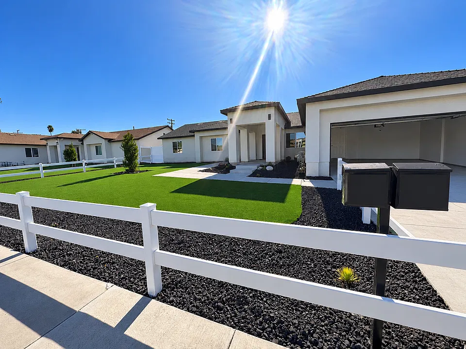 1555 El Nita Ln