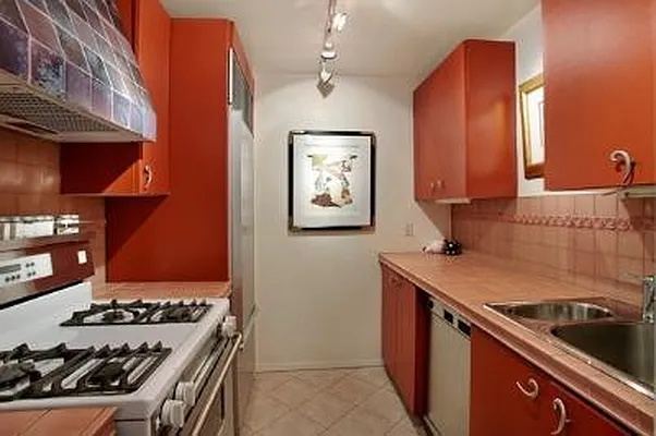Sold by Corcoran | media 18