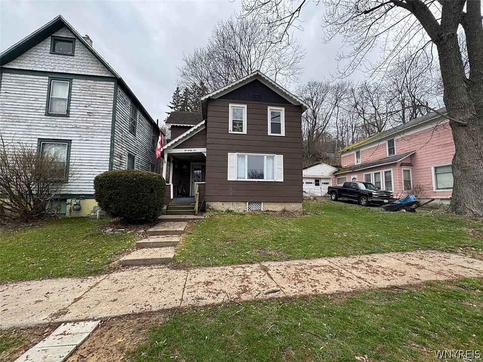 1st image of 246 E 3rd St