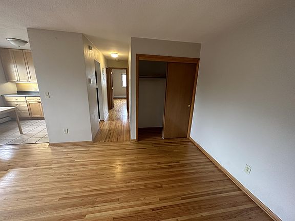3rd image of 1547 Wynne Ave #6