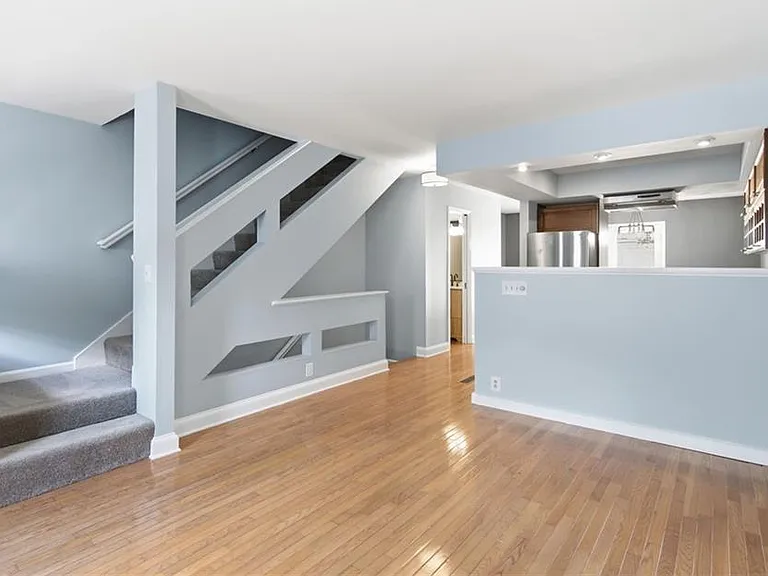 856 Saint Charles Ave NE #8 — Photo 7