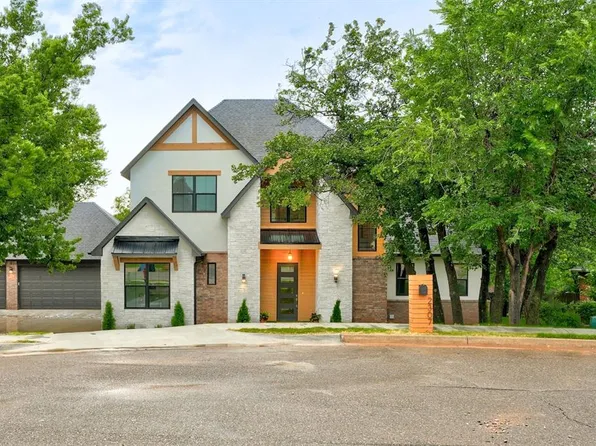 2307 Cheval Pointe Dr, Edmond, OK 73034