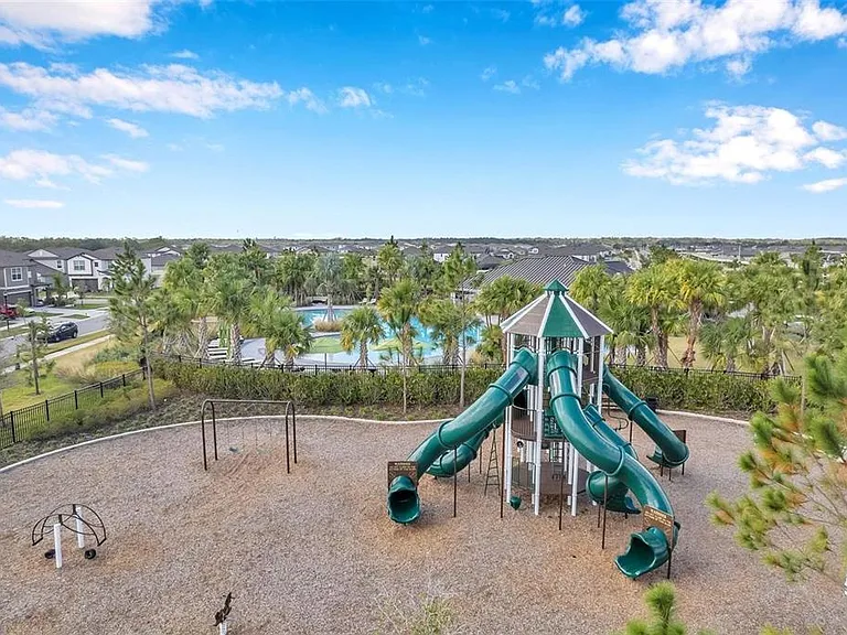 5517 Blue Azure Dr — Photo 16