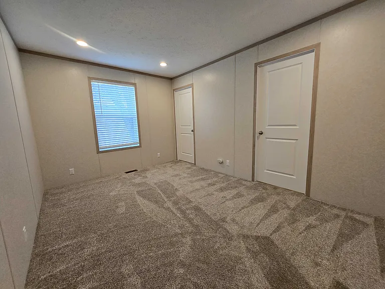 29800 Guilford Cir #282 — Photo 5