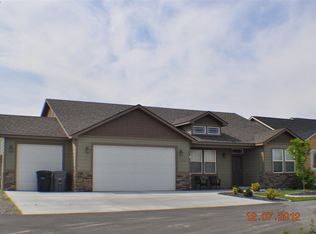 2115 Scottland Ct, West Richland, WA 99353