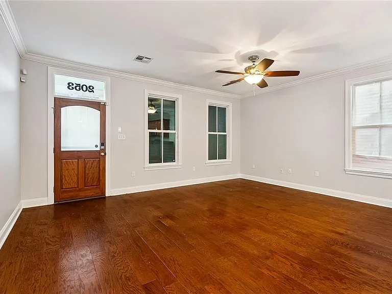 2053 Jackson Ave — Photo 2