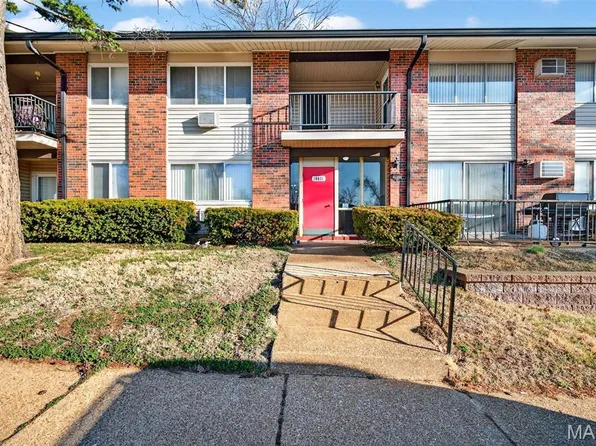 10031 Echoridge Ln APT A, Saint Louis, MO 63123