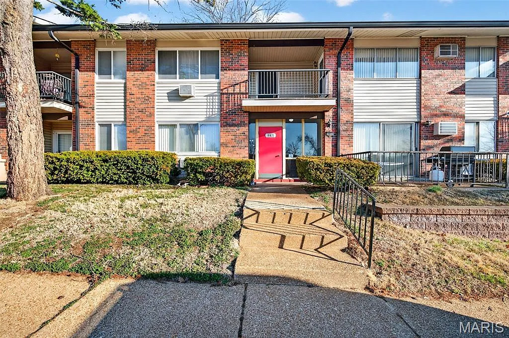 10031 Echoridge Ln APT A photo 1