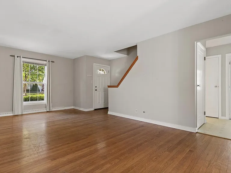 4918 N Berkeley Blvd — Photo 8