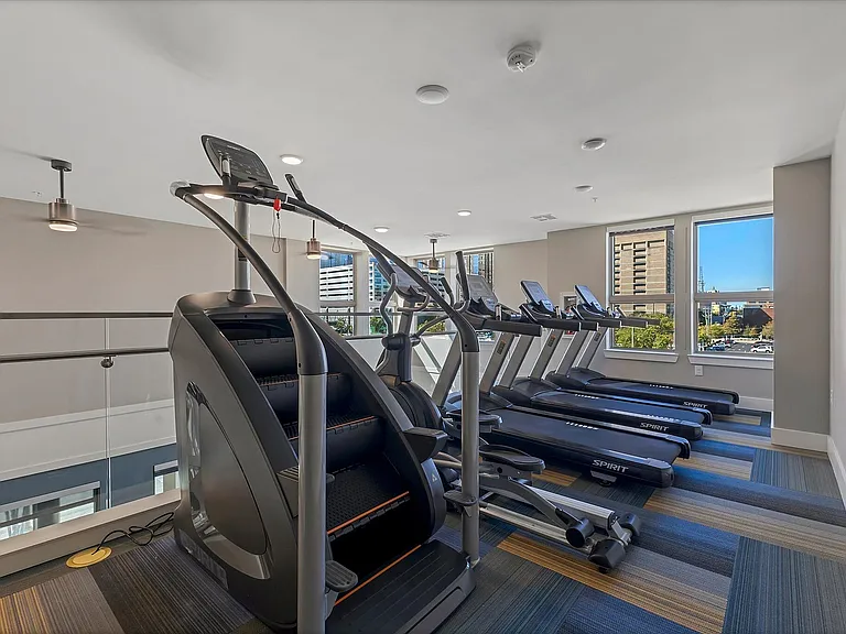 11-10 Crawford St-11
