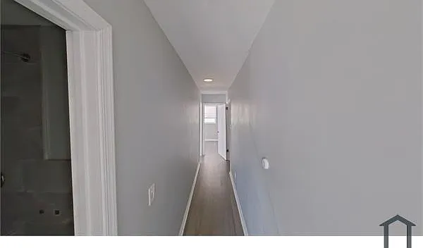 2 bed, $1,300 — Photo 2